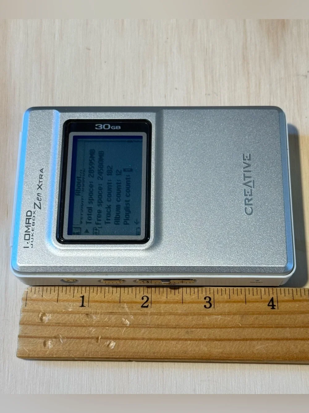Creative Nomad Jukebox Zen MP3 Player Turns On UNTESTED 30GB NoCharger Read Info
